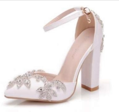 Chunk bridal shoe