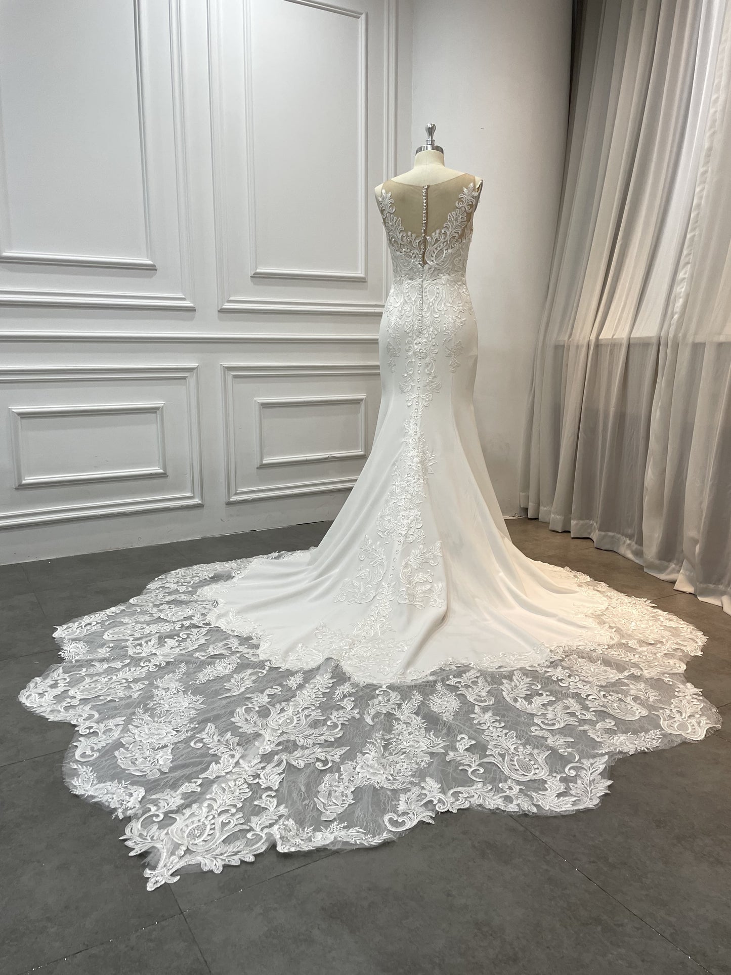 Mermaid wedding gown